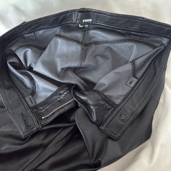 Wilfred free stunning faux leather pants size 0 Absolutely stunning pants - Picture 5 of 6